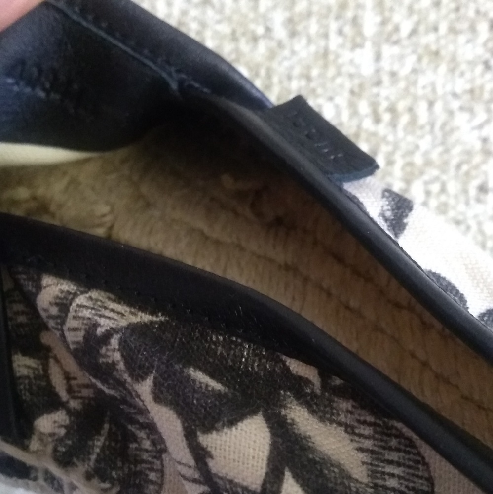 Gucci Pillar Espadrille Flats - Picture 2 of 8